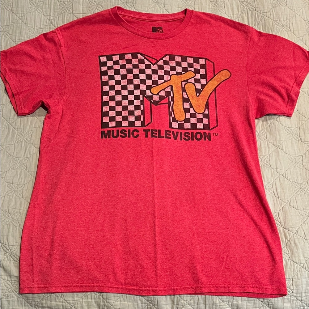 MTV Checkerboard Logo Tee - men’s size M